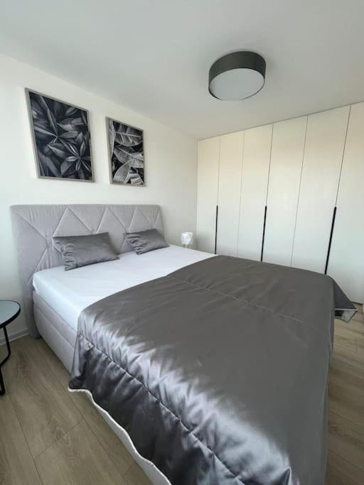 Apartman Centrum S Parkovanim Кошице Екстер'єр фото